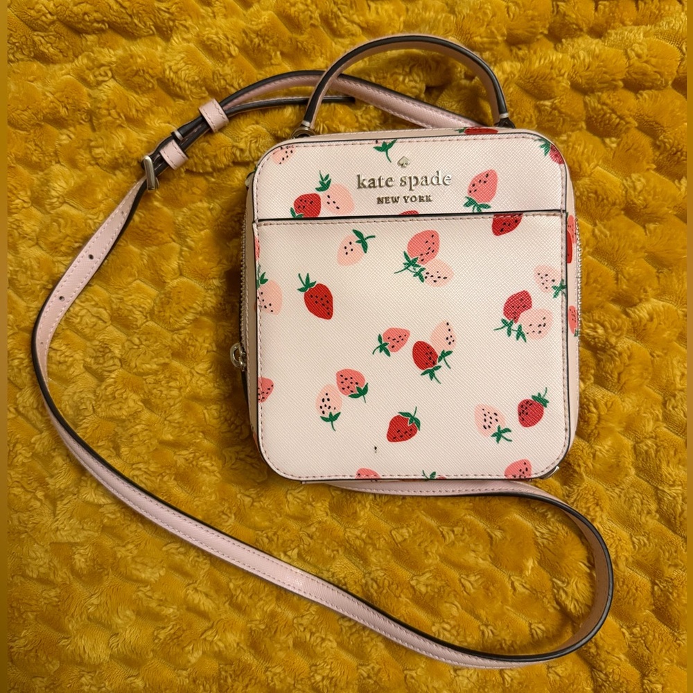 NWOT Kate Spade Strawberry Purse Vanity Crossbody Square Bag